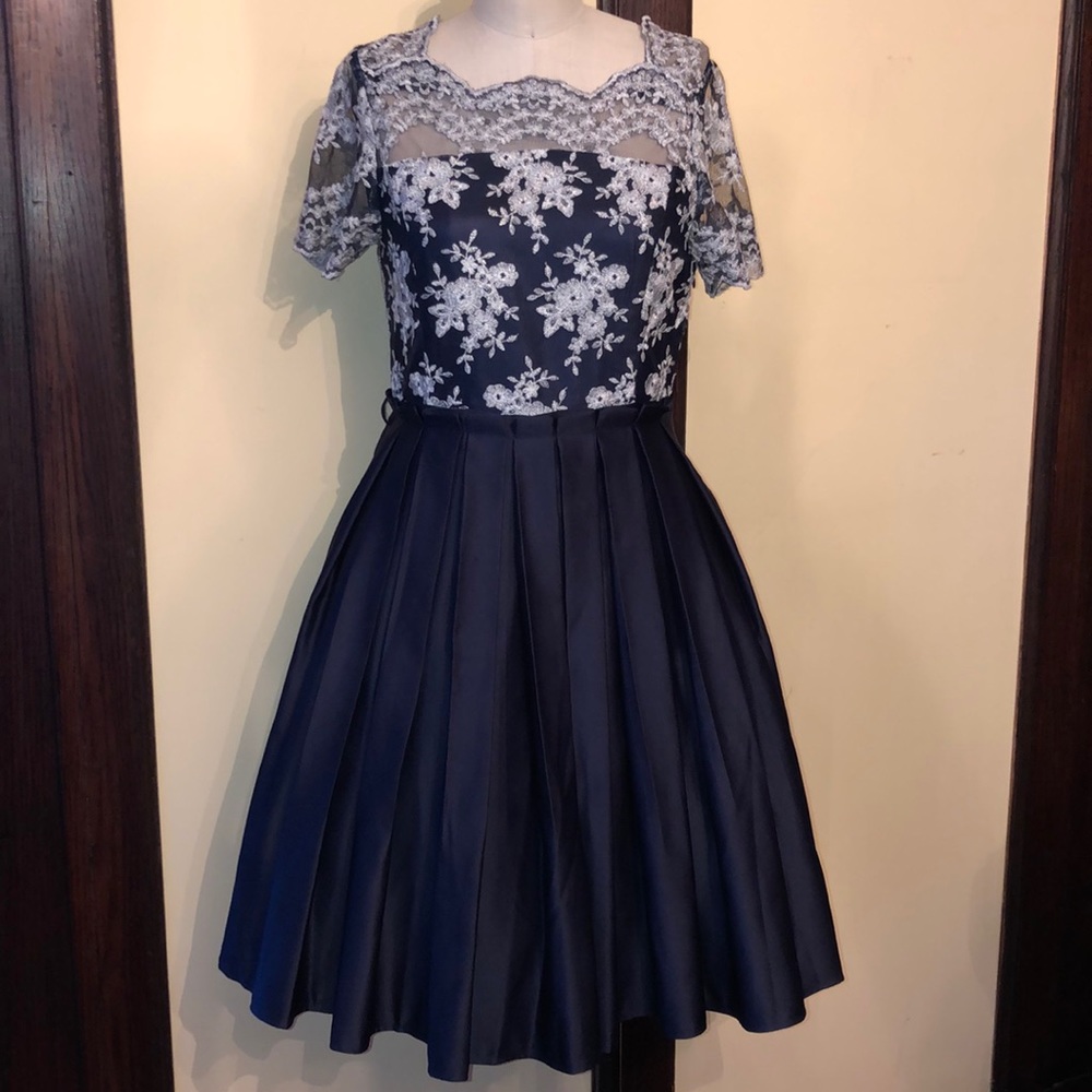 Monsoon formal dress - Picture 1 of 7